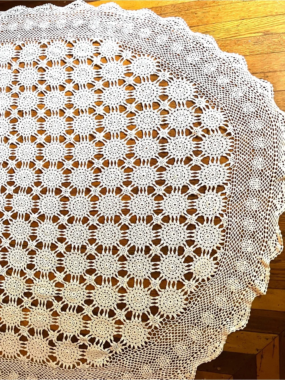 Handmade hand crouched